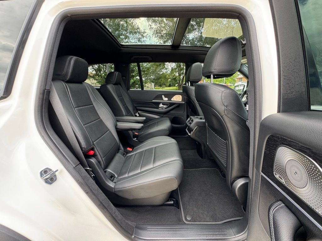 Certified 2025 Mercedes-Benz GLS 450 4MATIC image 13