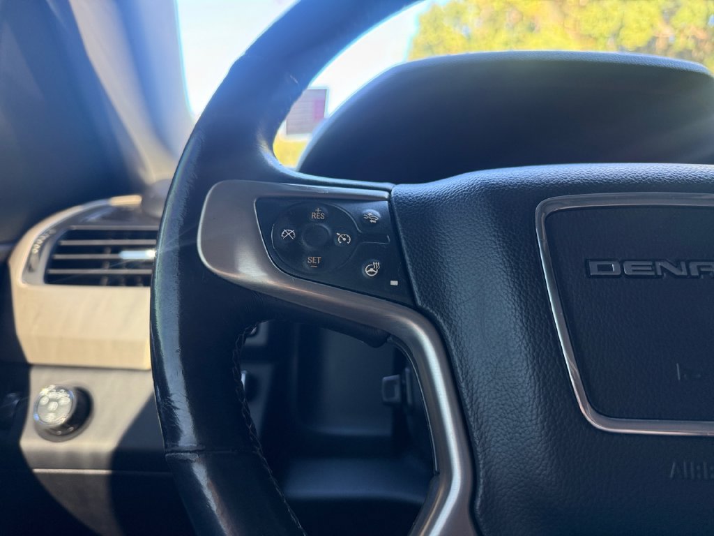 Used 2016 GMC Yukon Denali w/ Open Road Package RWD image 21