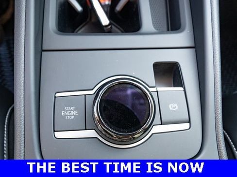 New 2025 Volkswagen Tiguan SE image 20