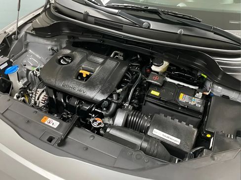 Used 2024 Kia Soul LX w/ Option Group 015 FWD image 16