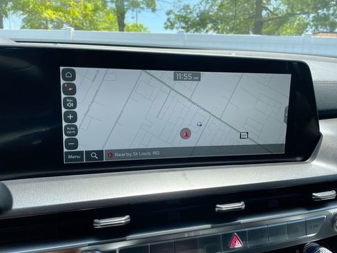 Used 2025 Kia Telluride S image 44