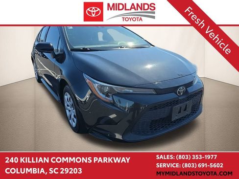 Used 2021 Toyota Corolla LE image 1