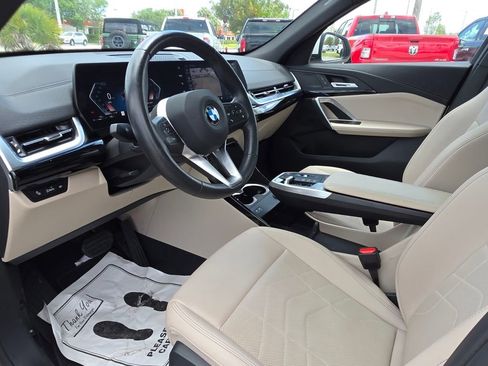 Used 2025 BMW X2 xDrive28i image 24