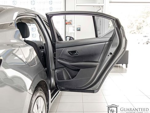 Used 2025 Nissan Sentra S FWD image 36