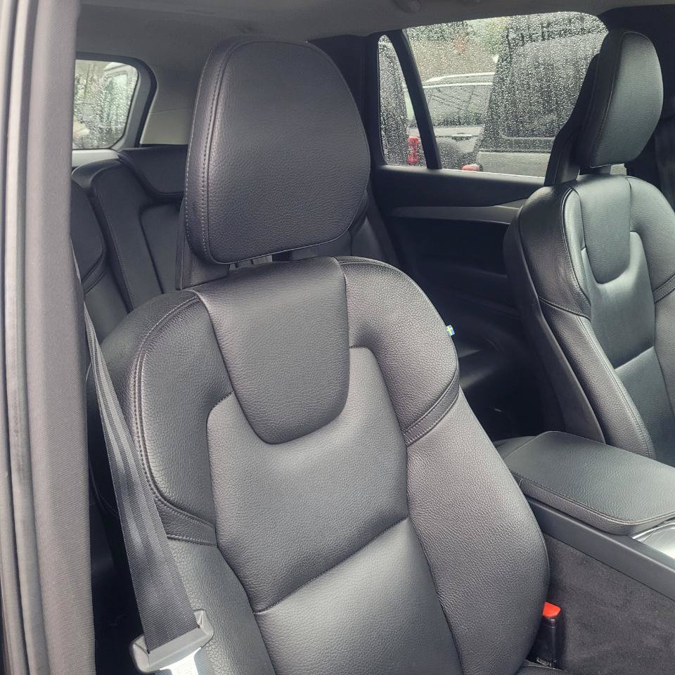 Used 2016 Volvo XC90 T5 Momentum AWD/4WD image 28