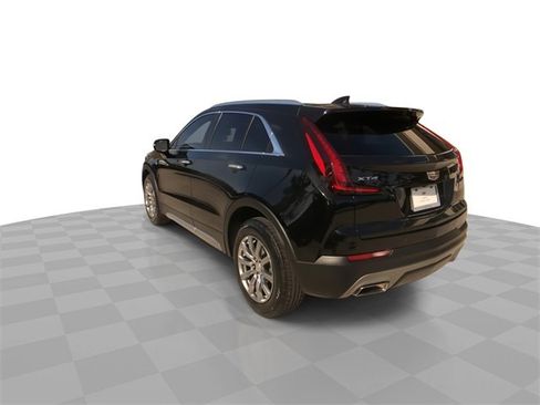 Used 2021 Cadillac XT4 Premium Luxury w/ Driver Awareness Package image 11