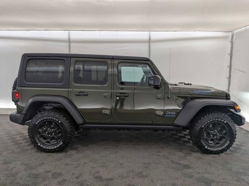 Used 2023 Jeep Wrangler Unlimited image 7