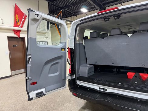 Used 2019 Ford Transit 150 XL image 23