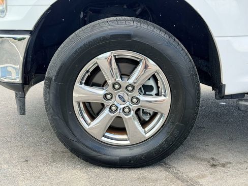 Used 2020 Ford F150 XLT w/ Equipment Group 302A Luxury AWD/4WD image 25