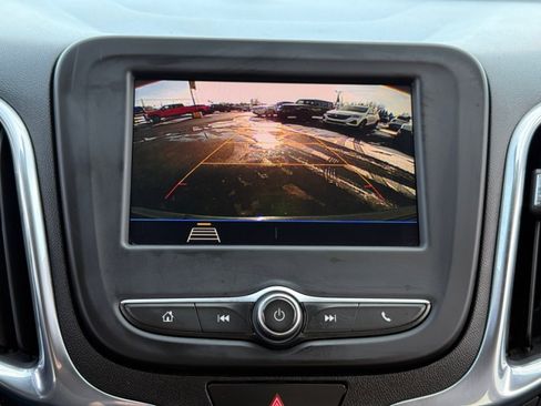 Used 2020 Chevrolet Equinox LT w/ Driver Convenience Package image 26