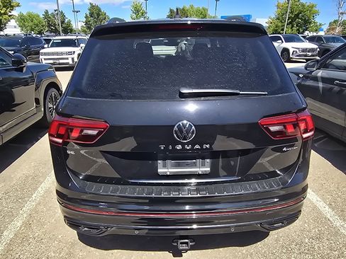 Used 2023 Volkswagen Tiguan SE R-Line AWD/4WD image 16