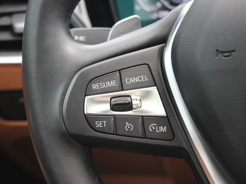 Used 2022 BMW 330e xDrive w/ Driving Assistance Package AWD/4WD image 17