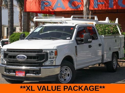 Used 2022 Ford F350 XL w/ Power Equipment Group RWD image 4