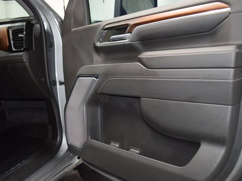 Used 2024 GMC Sierra 2500 Denali w/ Denali Reserve Package image 38