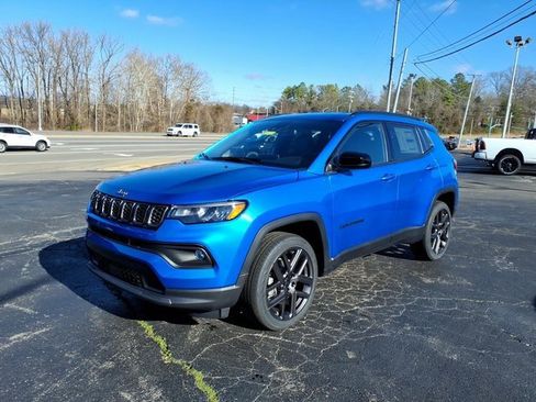 New 2026 Jeep Compass Latitude image 5