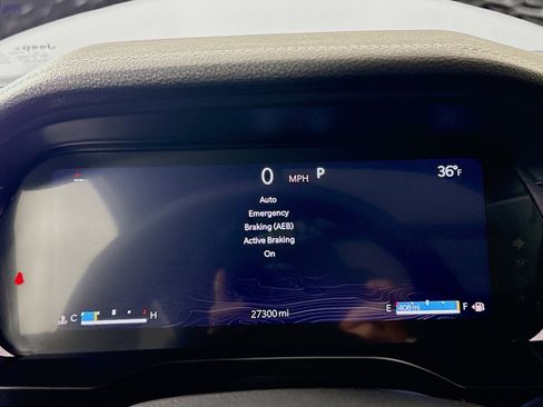 Used 2024 Jeep Grand Cherokee L Limited image 15