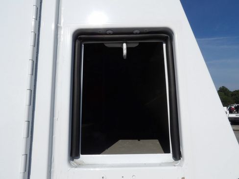 Used 2021 GMC Savana 3500 w/ Power Convenience Package RWD image 50