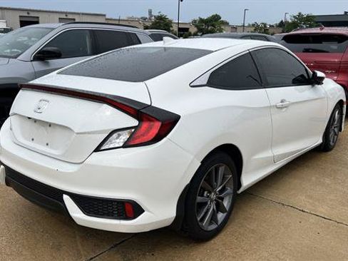 Used 2019 Honda Civic EX image 2