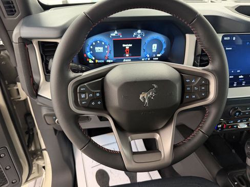 New 2026 Ford Bronco Heritage Edition AWD/4WD image 13