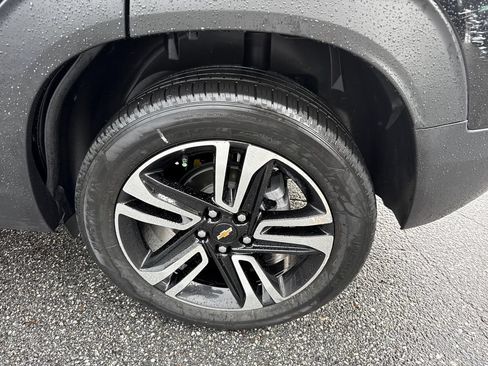 Used 2023 Chevrolet TrailBlazer LT w/ Convenience Package AWD/4WD image 19