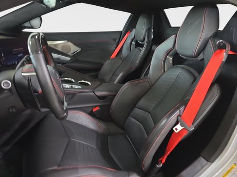 Used 2026 Chevrolet Corvette Z06 RWD image 17