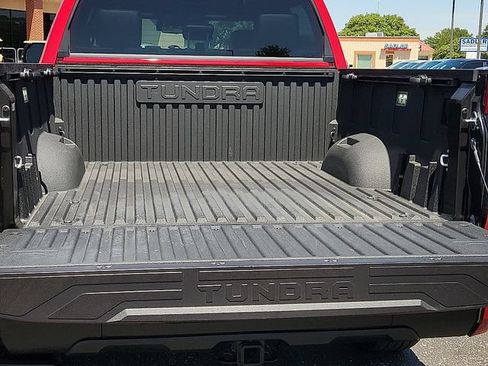 Used 2025 Toyota Tundra Limited AWD/4WD image 10