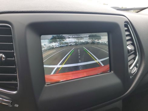 Used 2019 Jeep Compass Sport w/ Tech Group image 19