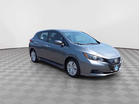 Used 2024 Nissan Leaf S FWD image 2