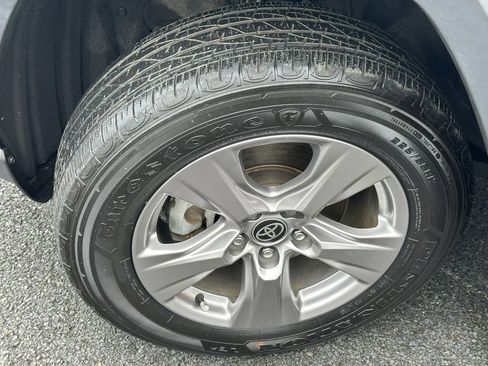 Used 2023 Toyota RAV4 XLE image 35