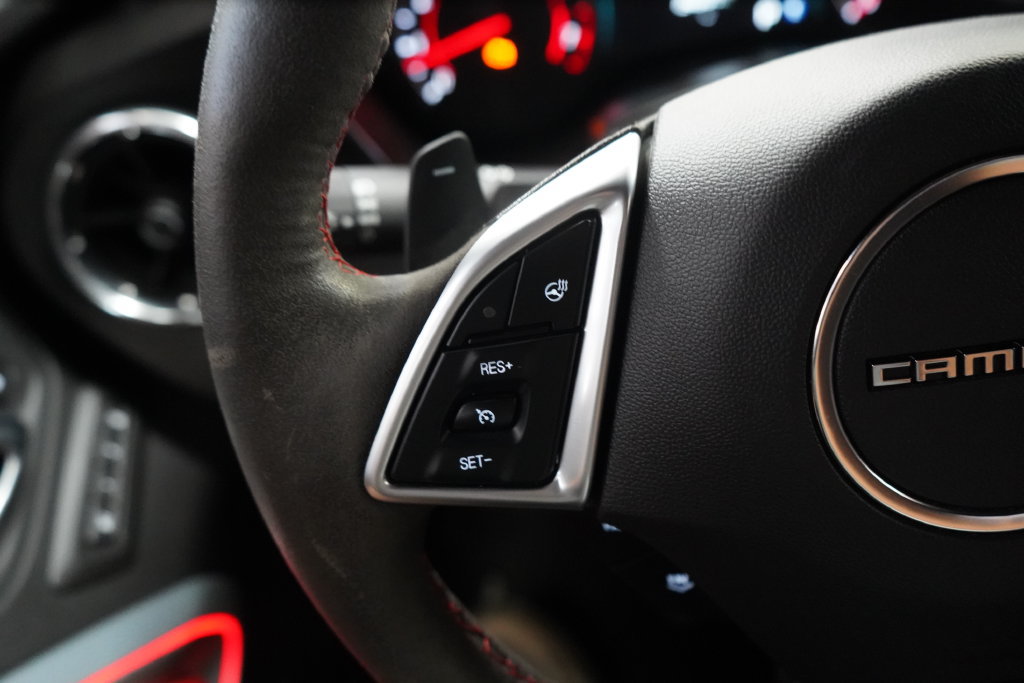 Used 2018 Chevrolet Camaro ZL1 RWD image 31