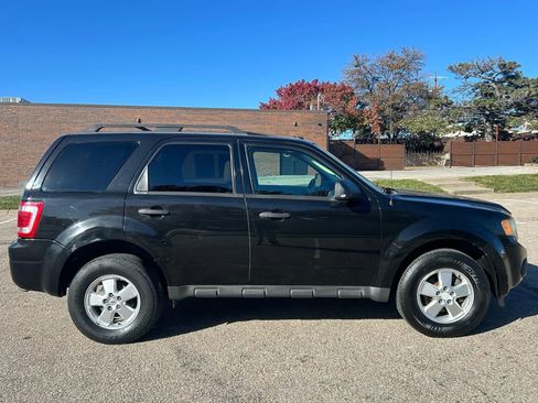 Used 2011 Ford Escape XLT w/ 202A Rapid Spec Order Code image 3