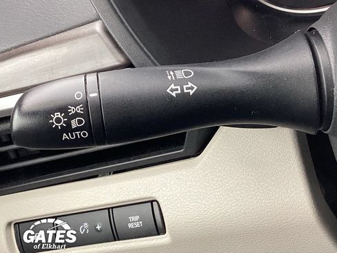 Used 2025 Nissan Altima 2.5 SV FWD image 22