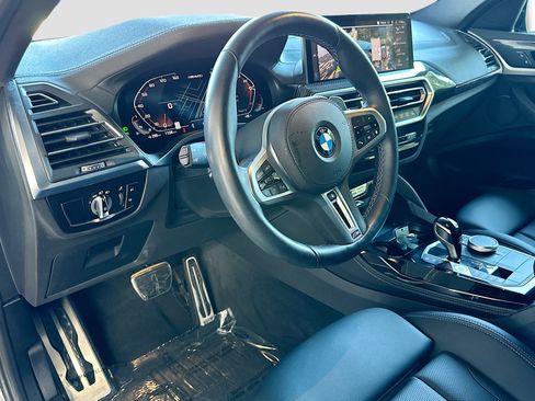 Used 2023 BMW X4 M40i w/ Premium Package image 9