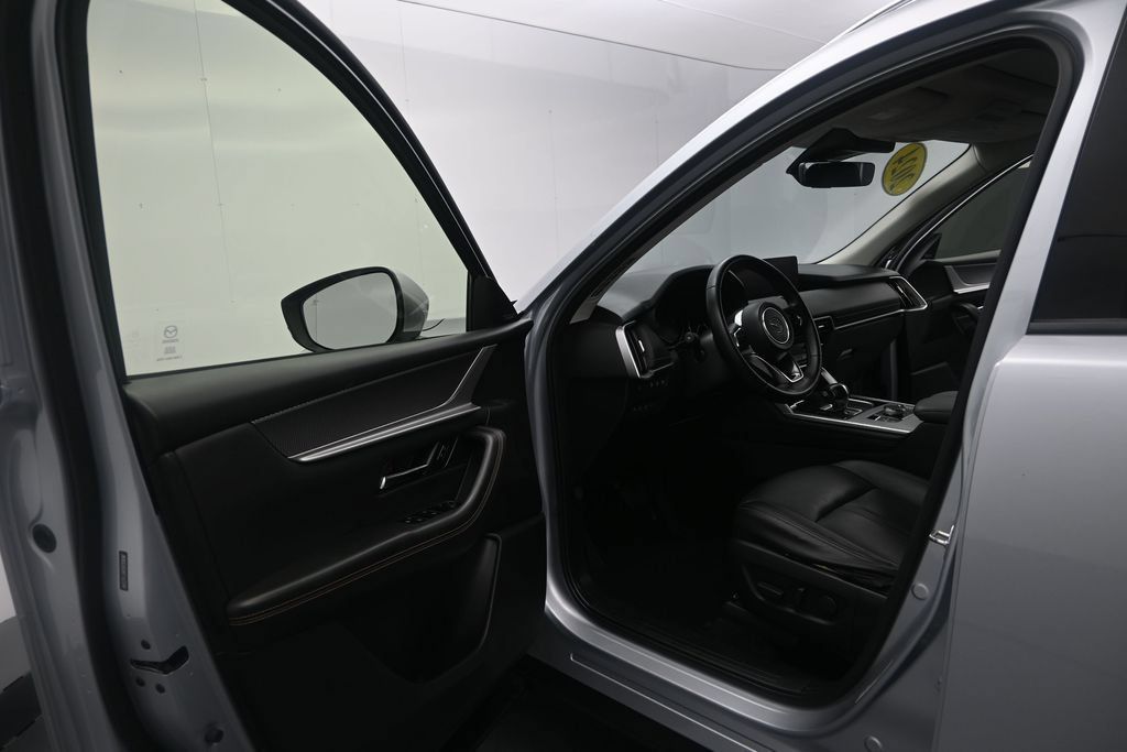 Used 2024 MAZDA CX-90 3.3 Turbo w/ Premium Package AWD/4WD image 12