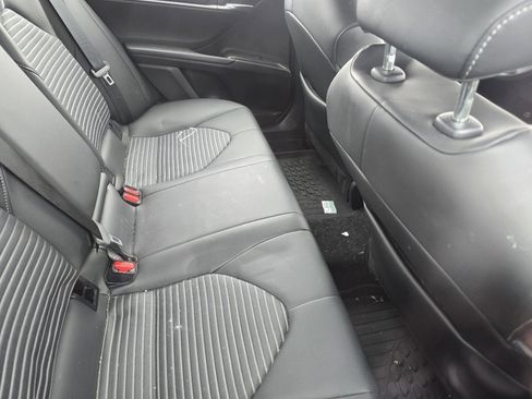 Used 2023 Toyota Camry SE image 11