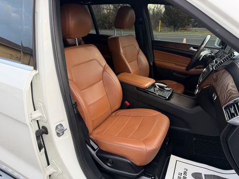 Used 2019 Mercedes-Benz GLS 450 4MATIC w/ Premium 1 Package image 34