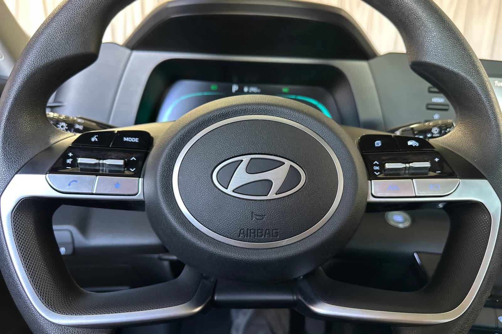 Used 2026 Hyundai Elantra Hybrid FWD image 24