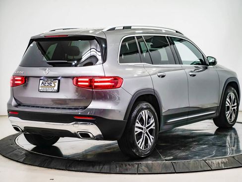 Used 2026 Mercedes-Benz GLB 250 image 4