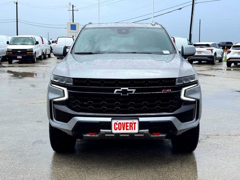 Used 2023 Chevrolet Suburban Z71 AWD/4WD image 3