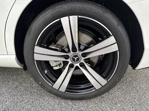 Certified 2025 Mercedes-Benz C 300 4MATIC Sedan image 15