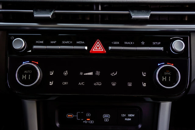 New 2026 Hyundai Tucson Limited FWD image 19