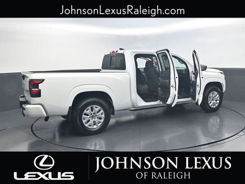 Used 2023 Nissan Frontier SV w/ Technology Package image 22