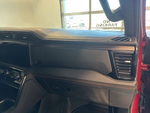 Used 2024 GMC Sierra 2500 AT4 w/ AT4 Premium Plus Package image 35