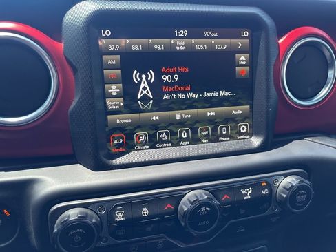 Used 2023 Jeep Gladiator Rubicon w/ LED Lighting Group AWD/4WD image 23