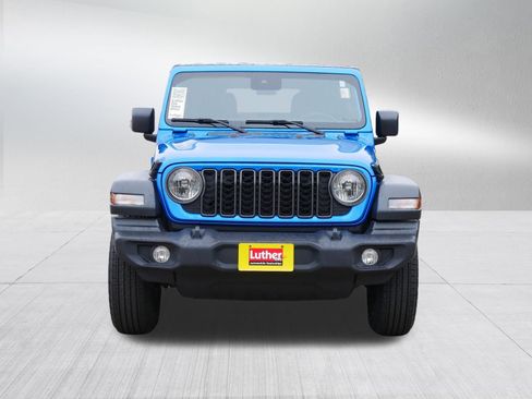 Used 2024 Jeep Wrangler Sport S image 2