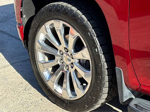 Used 2022 Chevrolet Silverado 1500 High Country image 22