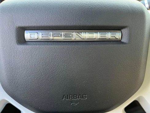 Used 2025 Land Rover Defender 110 X-Dynamic SE AWD/4WD image 26