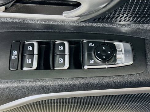 Certified 2023 Kia Telluride LX image 18