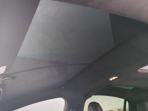 Used 2016 Tesla Model X 90D image 18