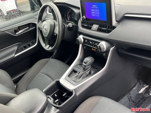 Certified 2025 Toyota RAV4 XLE FWD image 13